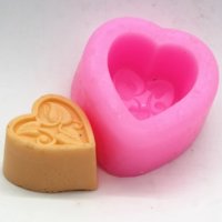 Дълбоко сърце с листа в средата силиконов молд форма калъп за шоколад гипс сапун, снимка 2 - Форми - 30447932