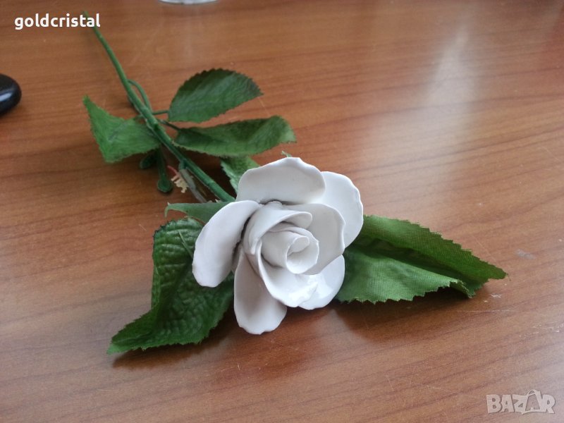 Порцеланова роза, снимка 1