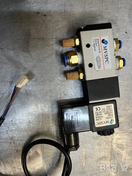 Пневматичен разпределител, снимка 1