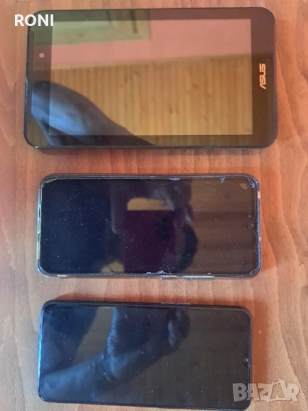 таблет и 2 телефона, снимка 1