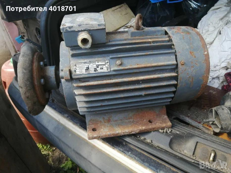 2 броя трифазни асинхронни електродвигатели ЕЛПРОМ Троян 220/380 V, снимка 1