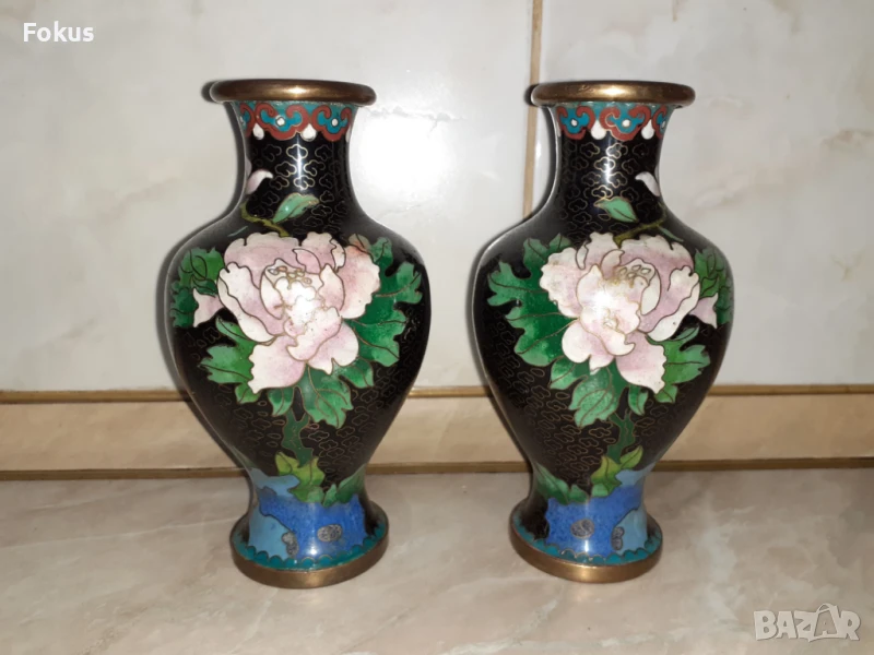 Cloisonne Клоазоне Двойка стари вази бронз клетъчен емайл, снимка 1