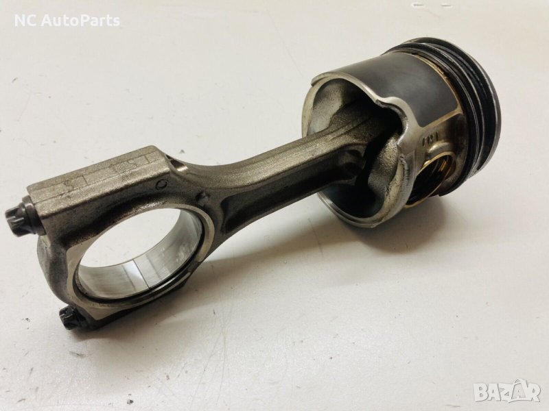 Бутало с биела за BMW БМВ F10 F11 2.0 дизел 190 коня B47 Евро-6 2016, снимка 1