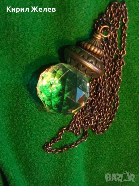 МНОГО ЕФЕКТНА ВИНТИДЖ АРТ ВИСУЛКА РЕТРО ВИНТИДЖ СТИЛ ФАСЕТИРАН КРИСТАЛЕН МЕДАЛЬОН 27901, снимка 1