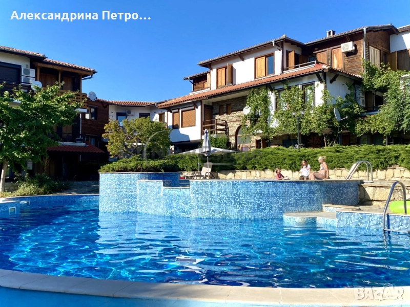 Голямо студио в елитен комплекс във вилна зона на с. Кошарица, Несебър, снимка 1