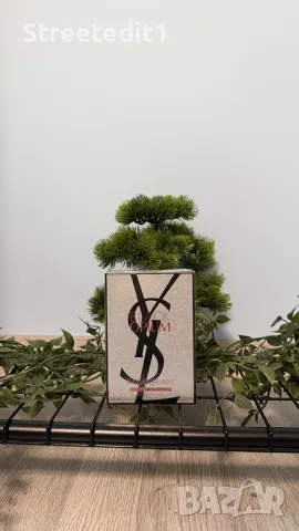 Yves Saint Laurent Black Opium Glitter