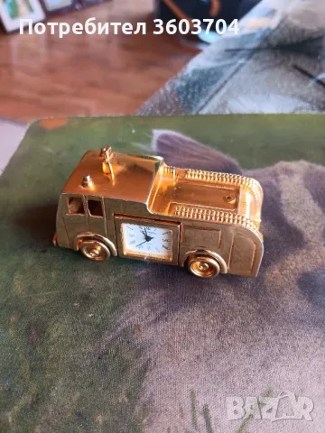 камион часовник