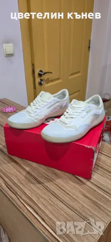 Кожени обувки Vans 42.5 27,5 см на стелката