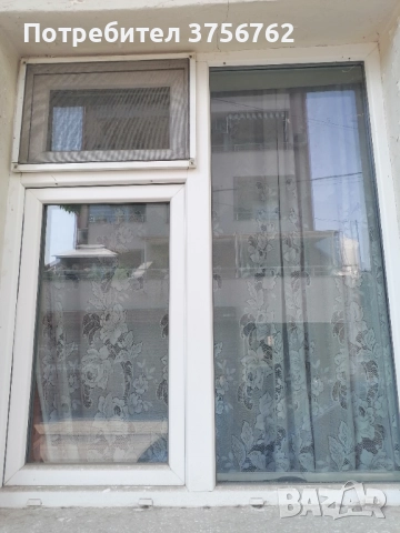 Продавам 3 броя много запазена PVC дограма , снимка 4 - Дограми - 52552890