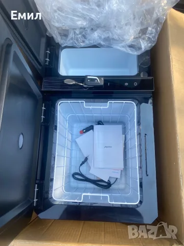 Продавам хладилник-фризер, който работи на 12v и 220v., снимка 6 - Хладилни чанти - 55882196