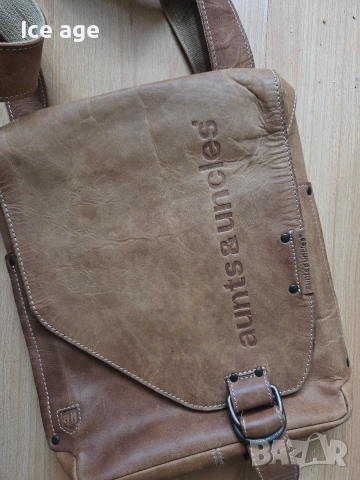 Aunts & Uncles Мъжка чанта от естествена биволска кожа 