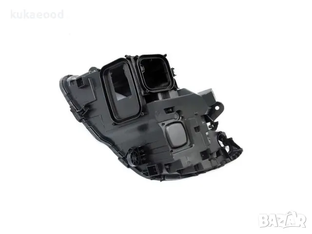 Корпус за фар на Mercedes C-Class W205, снимка 2 - Части - 47463751