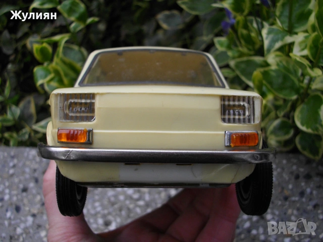 СОЦ ПЛАСТМАСОВА КОЛИЧКА ПОЛСКИ ФИАТ POLSKI FIAT 126, снимка 6 - Антикварни и старинни предмети - 54154478