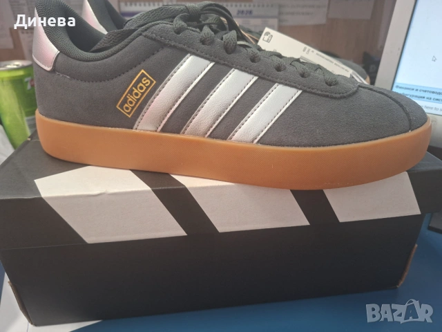 Продавам спортни обувки Адидас уншсекс, снимка 2 - Дамски ежедневни обувки - 53951086