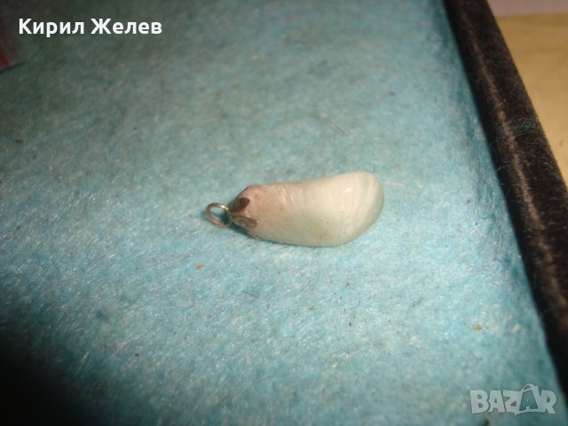 АРТ МЕДАЛЬОН с ПОЛУСКЪПОЦЕНЕН ЕСТЕСТВЕН КАМЪК МЛЕЧЕН КВАРЦ 25552, снимка 4 - Колиета, медальони, синджири - 35585587