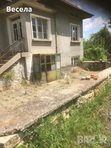 стара къща с нов покрив, снимка 3 - Къщи - 55956948