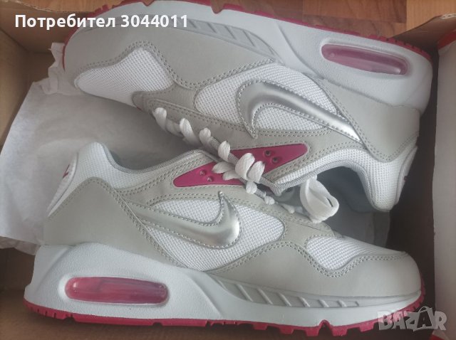 Нови оригинални маратонки Nike, снимка 9 - Маратонки - 37942346