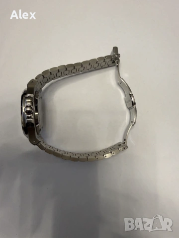 Продавам часовник Nautilus Тюркоаз. Нов, снимка 2 - Мъжки - 53291654