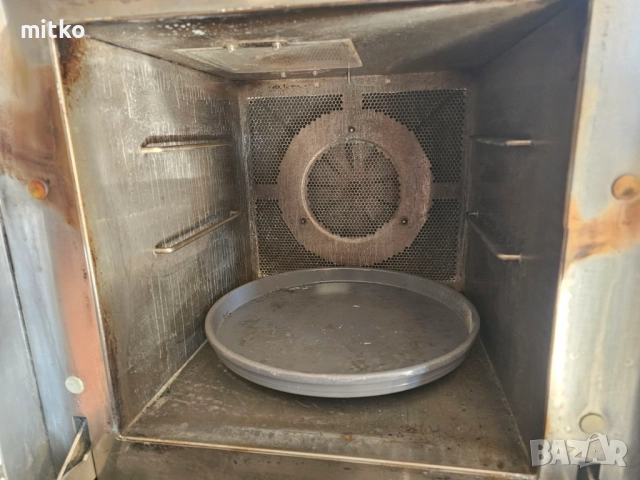 Електрическа микровълнова фурна MerryChef, снимка 4 - Печки, фурни - 52930641