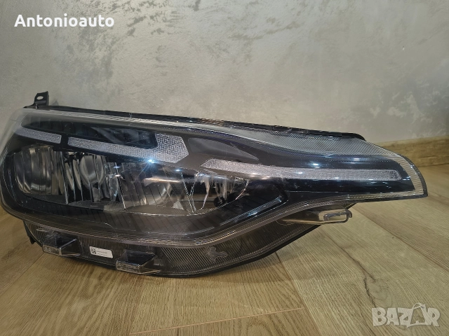 Десен лед фар Ford Transit Custom PZ31-13E014-CB 00229207-04 , снимка 3 - Части - 52668221