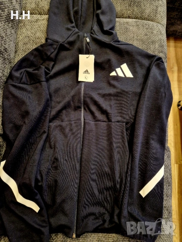 Суитчър Адидас 