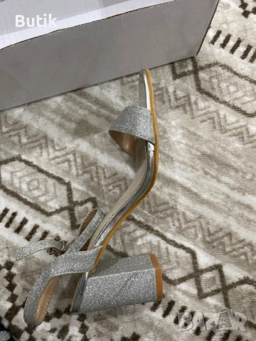 Дамски токчета, снимка 4 - Дамски обувки на ток - 52335651