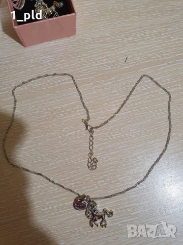 Колие еднорог -нежен подарък, снимка 4 - Колиета, медальони, синджири - 31037040