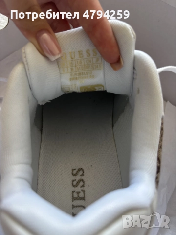 Чисто нови маратонки GUESS, снимка 6 - Маратонки - 55739150