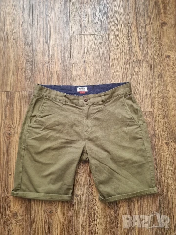 Страхотни мъжки къси  панталони TOMMY HILFIGER , размер 36 , снимка 2 - Къси панталони - 50861535