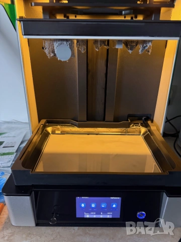 UniFormation GK3 Ultra Резинов принтер с резолюция 16K (с бонус 4 литра ресин и 2 касети), снимка 4 - Принтери, копири, скенери - 53889537