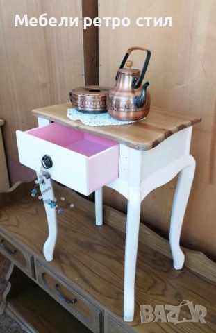 Това класическо нощно шкафче е непреходно допълнение към вашия интериор. , снимка 3 - Шкафове - 51524885