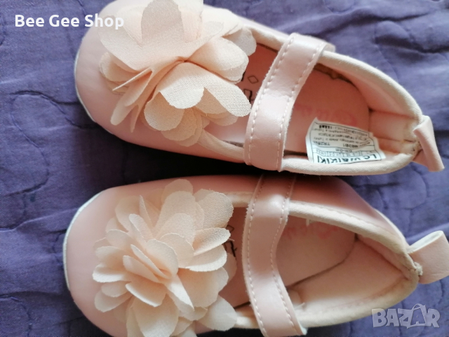 Бебешки обувчици 0-3м , снимка 1