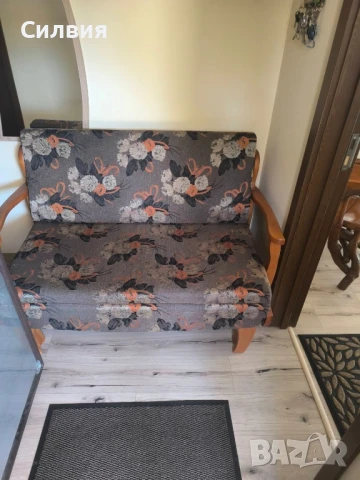 Разтегателен диван 