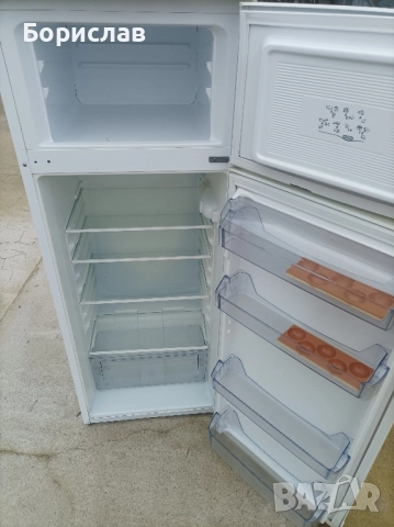 Хладилник с камера , снимка 2 - Хладилници - 52540352