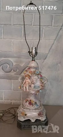 Порцеланова настолна лампа Capodimonte 