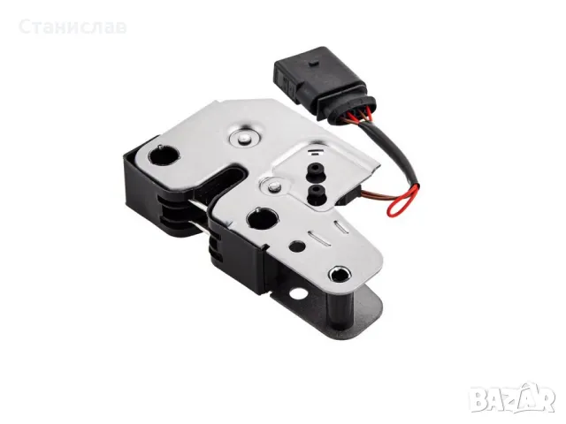 VW Touareg 7L Долна брава за преден капак, снимка 2 - Части - 50358058