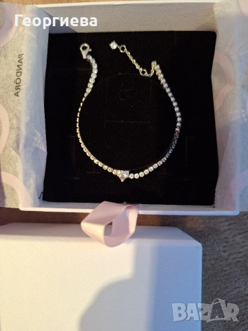 Продавам две оригинални гривни на Pandora и Nomination , снимка 2 - Гривни - 53070840