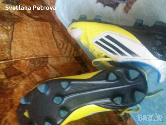 Спортни бутонки Adidas, снимка 2 - Детски маратонки - 31091326