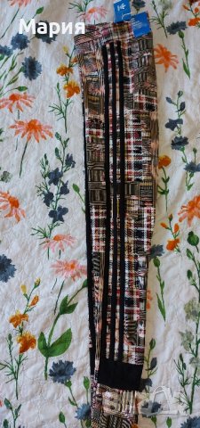 Оригинален клин Адидас , снимка 2 - Клинове - 44373807