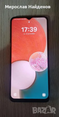 Продавам Samsung Galaxy A13 5G в модификацията с 128GB вградена памет.