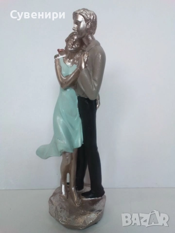 статуетка влюбени-18 см.- 2 цвятя, снимка 2 - Декорация за дома - 51763792