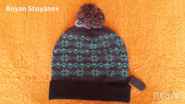 Зимна шапка с лампички , снимка 3 - Шапки - 30893267