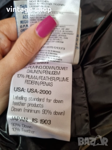 Зимнo яке за госпожици Moncler 140 см, снимка 18 - Детски якета и елеци - 56116042