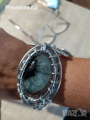 Гривни с естествени кристали, снимка 3 - Гривни - 47046344