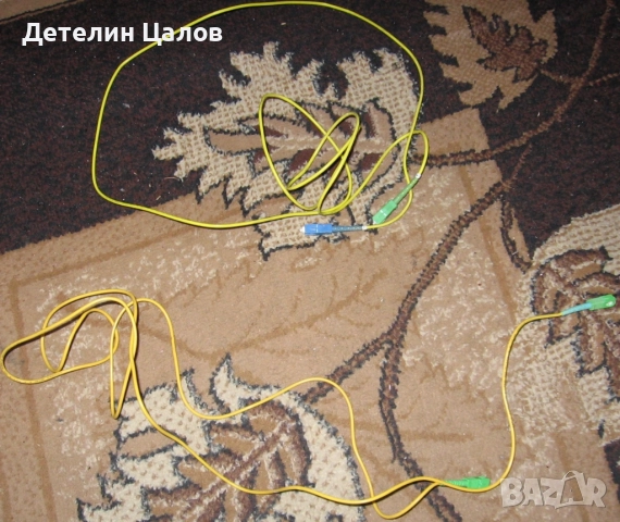 Два броя оптични кабели