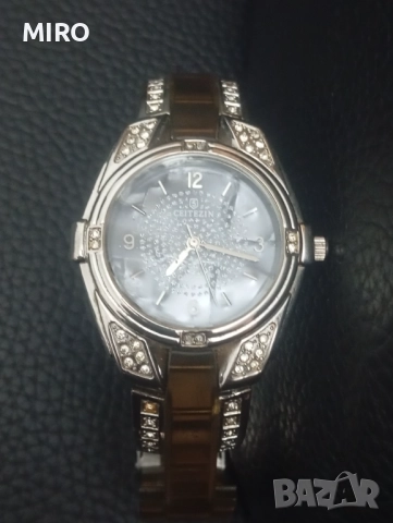 Стилен дамски кварцов  часовник на марката CEITEZIN