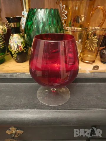Ваза ниска тип чаша италианска фин червен  кристал 