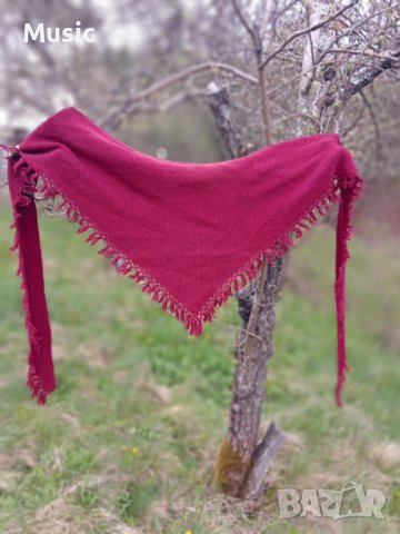 Автентичен ръчно плетен НОВ вълнен дамски шал , снимка 2 - Шалове - 40643768