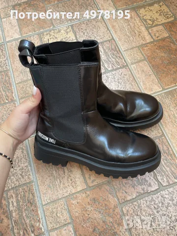 Кожено боти Love Moschino, снимка 5 - Дамски боти - 56505395