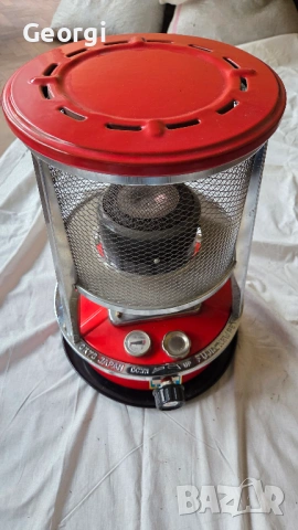 Преносима печка на керосин (парафин), често използвана като резервен източник на топлина по време на